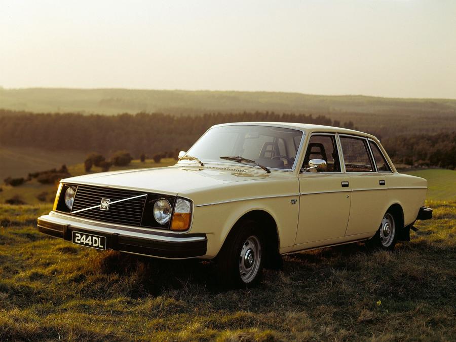  Volvo 244 DL 1975 года  (фото 2 из 7)